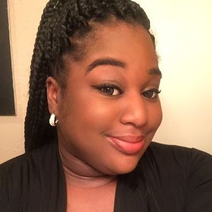 Meet your Posher, Tiffany